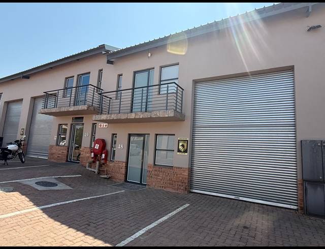 147M² WAREHOUSE FOR SALE IN BARBEQUE DOWNS